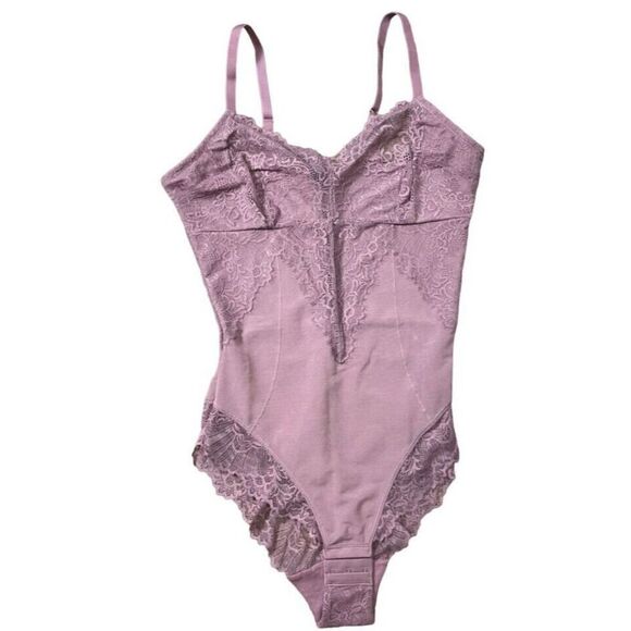 Pinsy Women's Sz 2X Lilac Smoothing Lace Shapesuit Shapewear Bodysuit - Picture 1 of 4
